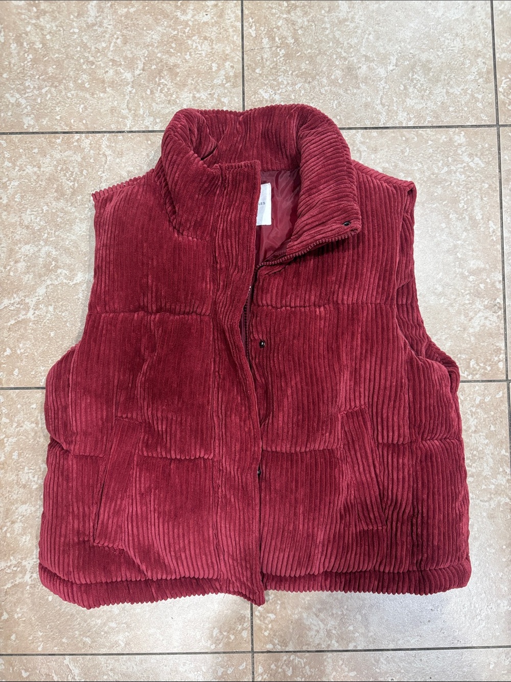Avec Les Filles Corduroy Puffer Vest - Burgundy